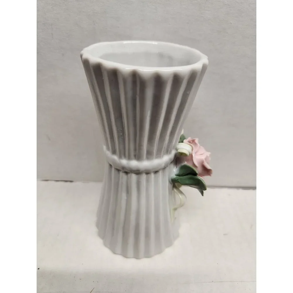 Ceramic Fluted Vase‎ With Pink Rose & Green Leaves Accent